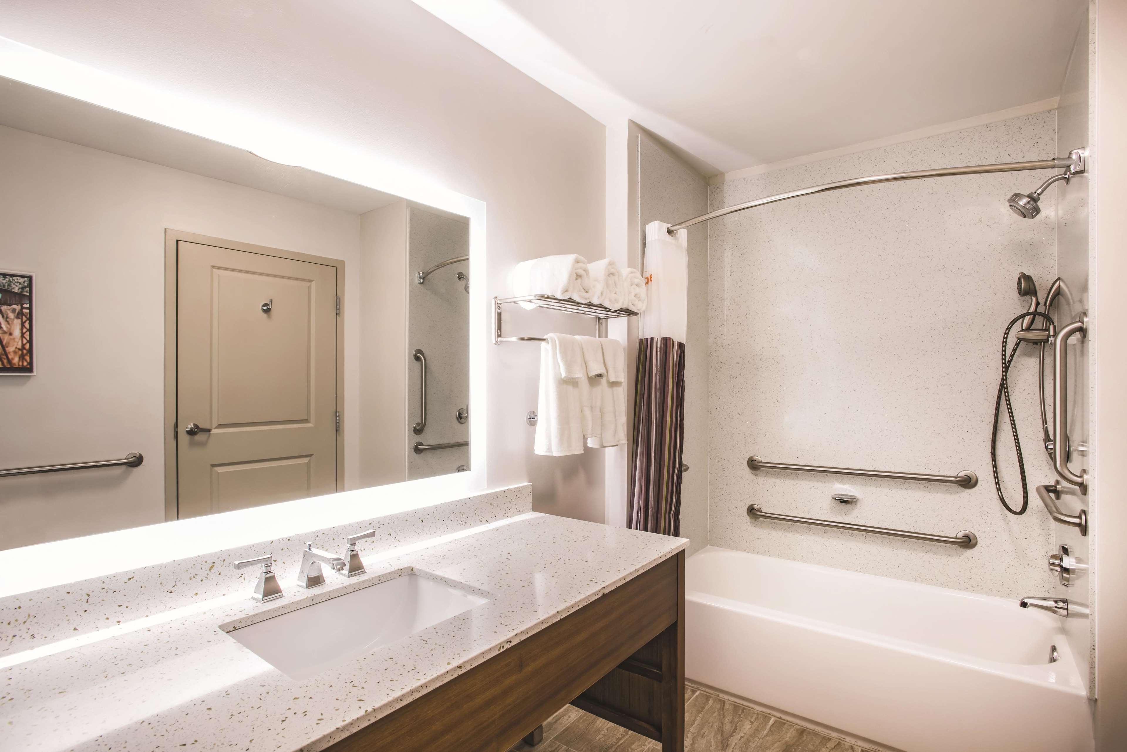 La Quinta By Wyndham Chambersburg Hotel Eksteriør billede